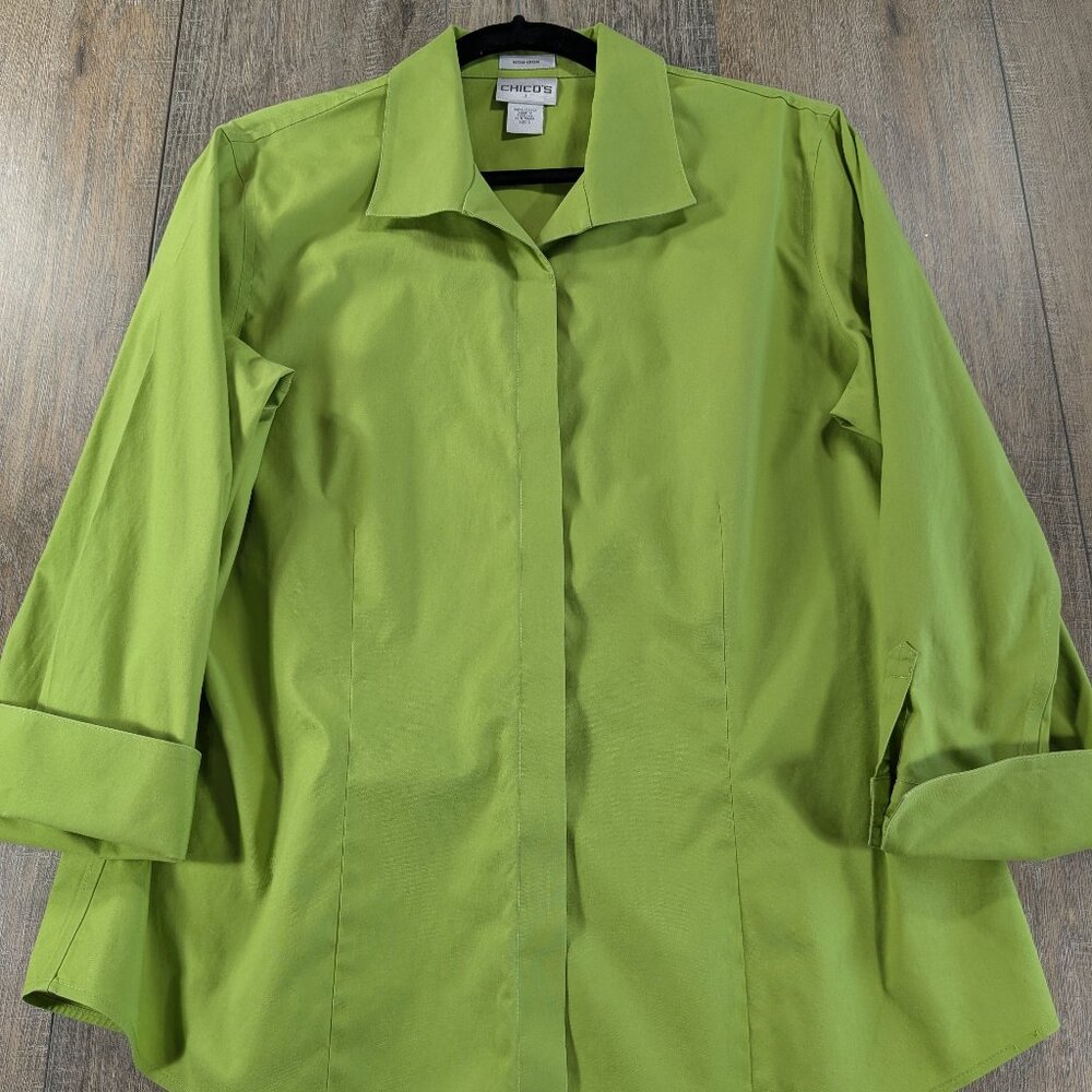 Chicos Top Womens Large Green Button Up Non Iron 3/4 Sleeve Preppy Office